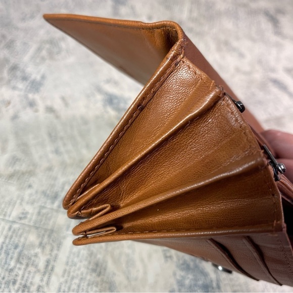 Spikes And Sparrow brown Leather Accordion card wallet with outer pockets - Picture 9 of 13